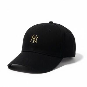 New Era New York Yankees 9FORTY or 9TWENTY adjustable black cap wool acrylic